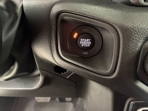 Used 2024 Jeep Wrangler Unlimited AWD/4WD image 24