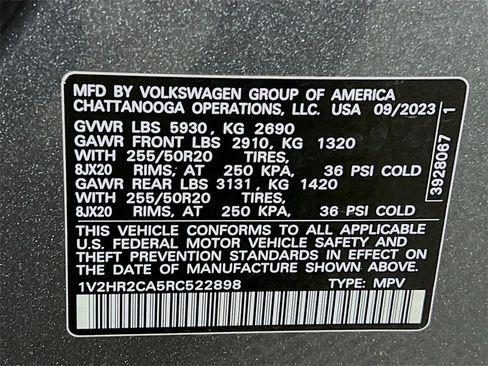 Used 2024 Volkswagen Atlas SE image 28