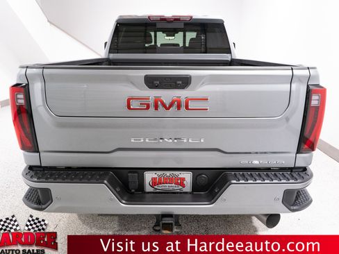 Used 2025 GMC Sierra 2500 Denali w/ Denali Reserve Package AWD/4WD image 4