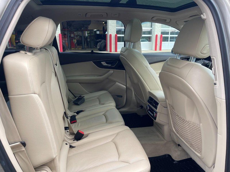 Used 2017 Audi Q7 3.0T Prestige AWD/4WD image 14