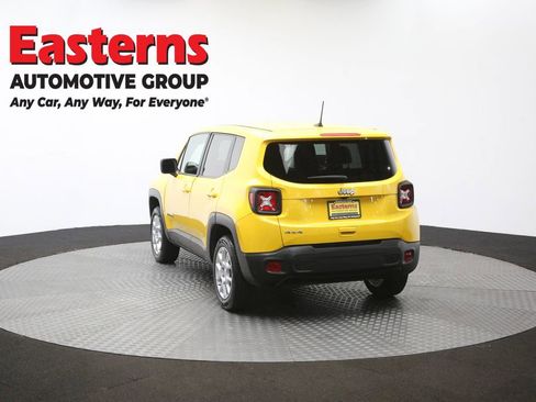Used 2023 Jeep Renegade Latitude AWD/4WD image 65
