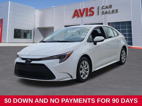 Used 2025 Toyota Corolla LE FWD image 1