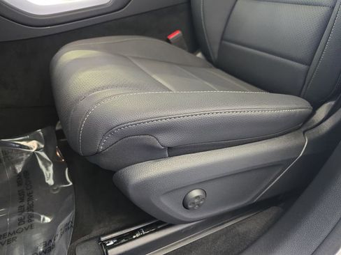 Certified 2025 Mercedes-Benz GLE 350 4MATIC image 31