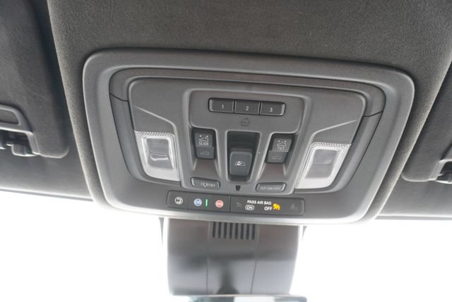 Used 2025 GMC Sierra 3500 Denali Ultimate AWD/4WD image 46
