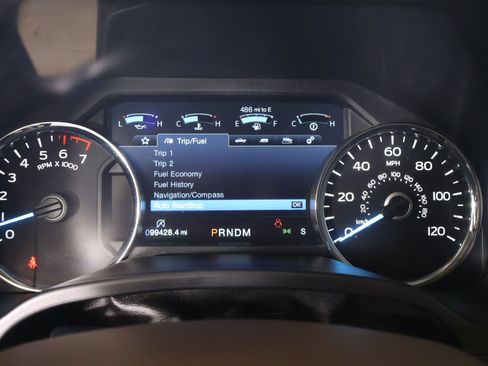 Used 2019 Ford F150 Lariat w/ Equipment Group 502A Luxury AWD/4WD image 4
