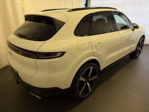 New 2026 Porsche Cayenne image 9