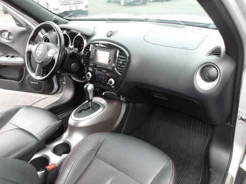 Used 2013 Nissan Juke SL w/ Chrome Pkg AWD/4WD image 13
