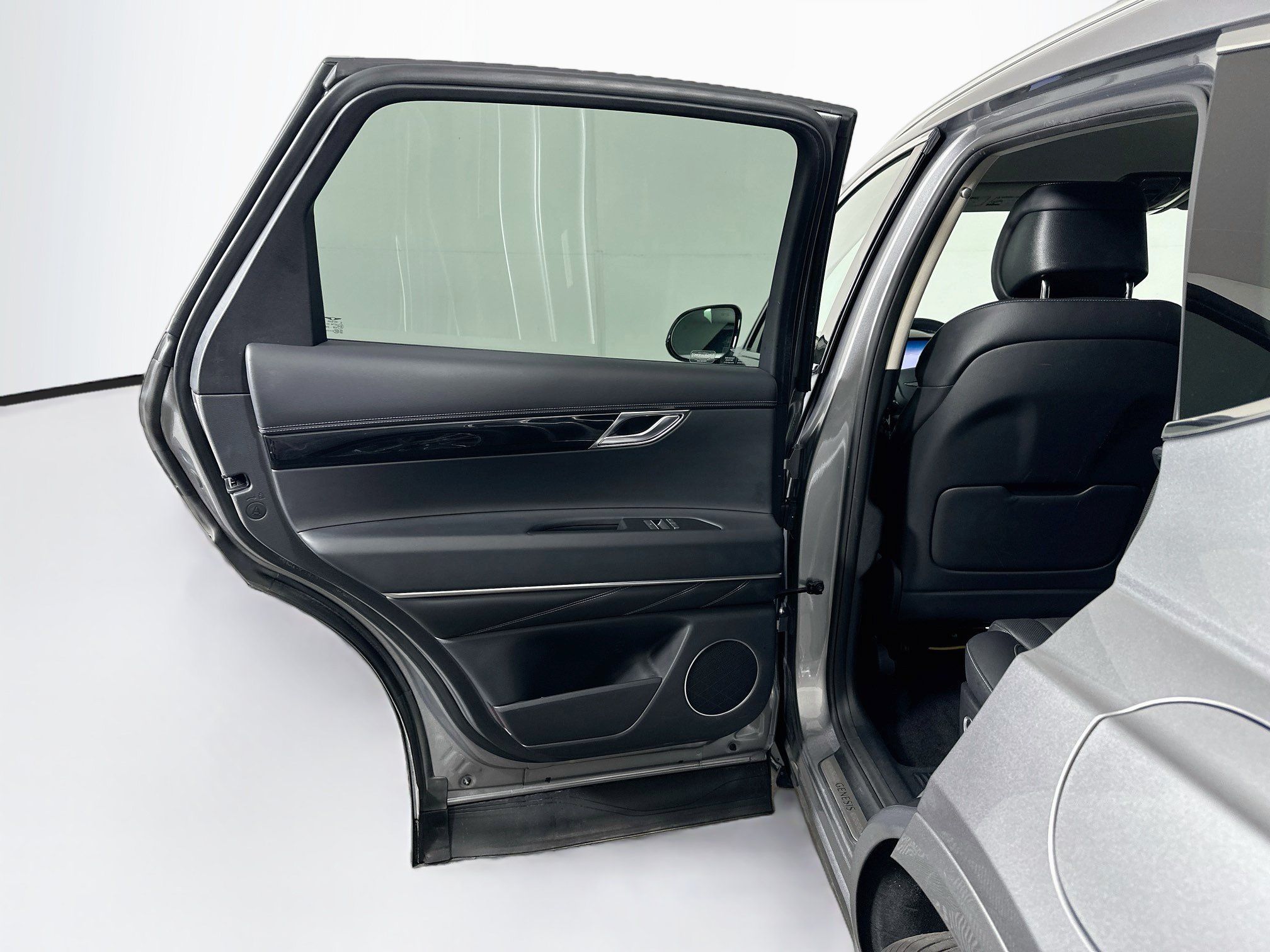 Used 2025 Genesis GV80 2.5T Standard AWD/4WD image 26