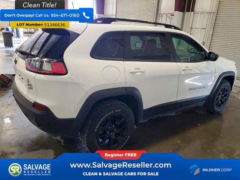 Used 2022 Jeep Cherokee Latitude AWD/4WD image 4