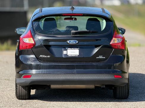 Used 2014 Ford Focus SE image 4