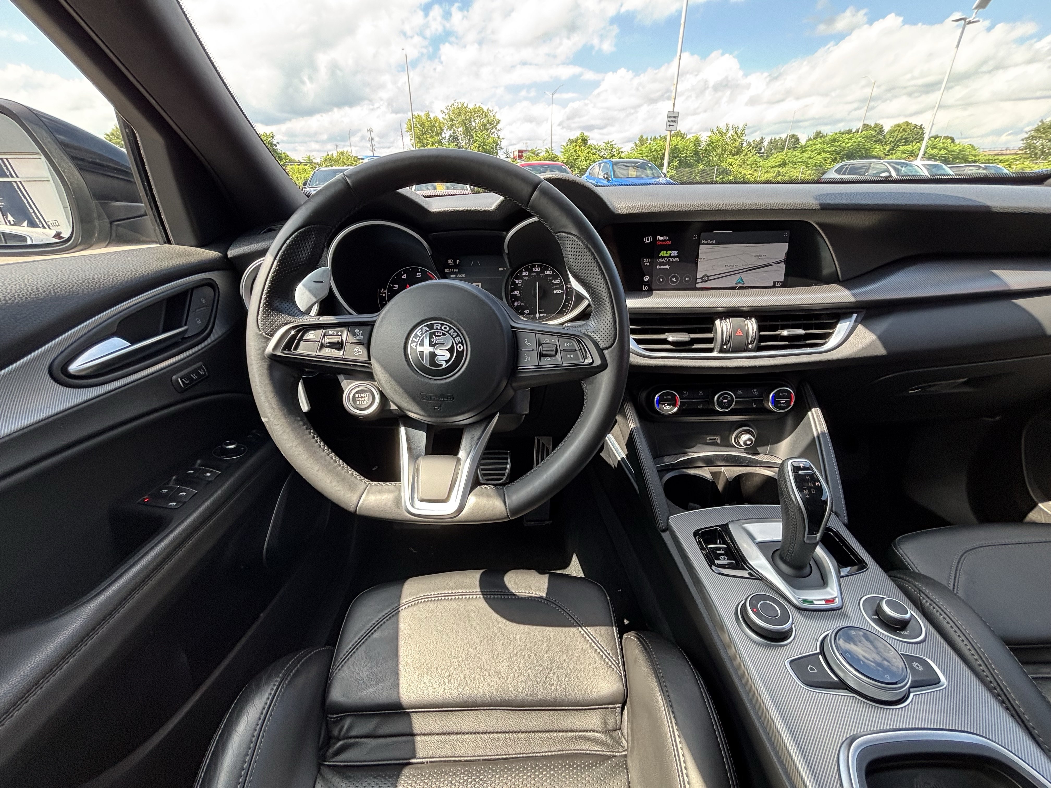 Used 2023 Alfa Romeo Stelvio Veloce AWD/4WD image 17