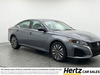 Used 2025 Nissan Altima 2.5 SV video 1