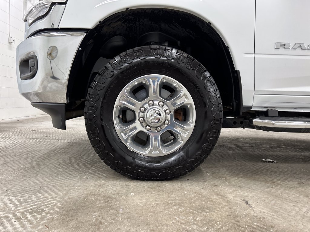 Used 2024 RAM 3500 Big Horn AWD/4WD image 13