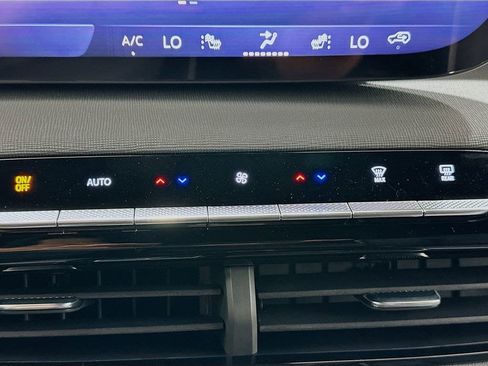 New 2026 Buick Enclave Sport Touring w/ LPO, All-Weather Package FWD image 18