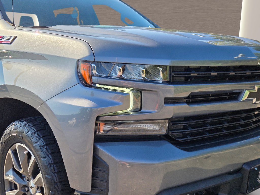 Used 2022 Chevrolet Silverado 1500 RST AWD/4WD image 2