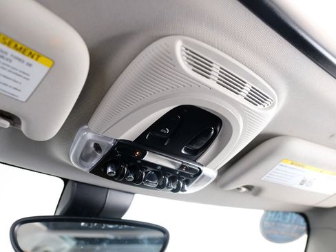 Used 2019 MINI Cooper S w/ Premium Package image 22