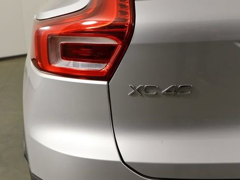 Used 2019 Volvo XC40 T5 Inscription AWD/4WD image 40