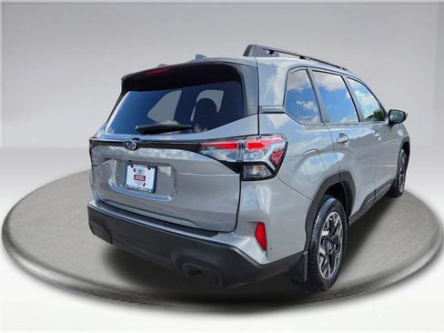 Certified 2025 Subaru Forester Premium AWD/4WD image 13