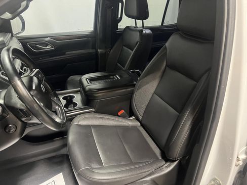 Used 2023 Chevrolet Tahoe Z71 w/ Luxury Package AWD/4WD image 19