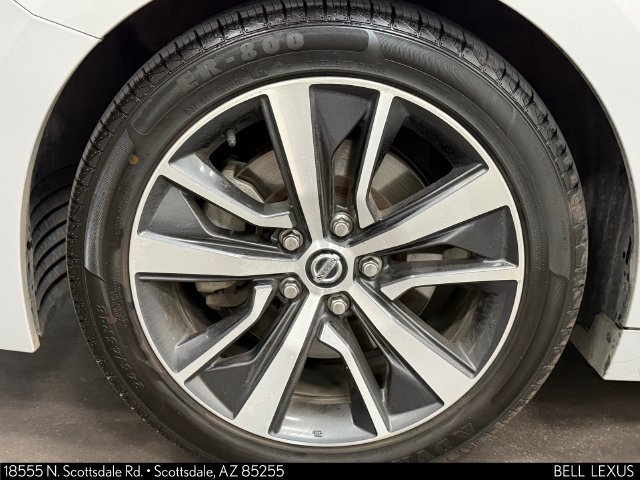 Used 2020 Nissan Maxima 3.5 SV w/ Floor Mat Group FWD image 9