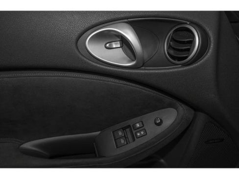 Used 2015 Nissan 370Z Touring Sport image 21