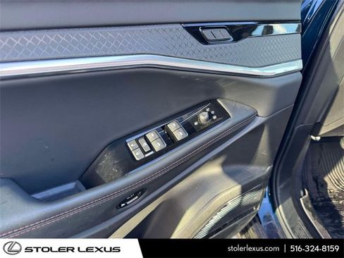 Used 2025 Jeep Wagoneer S Limited image 13