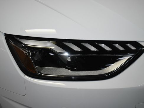 Used 2024 Audi A4 2.0T Premium Plus image 58