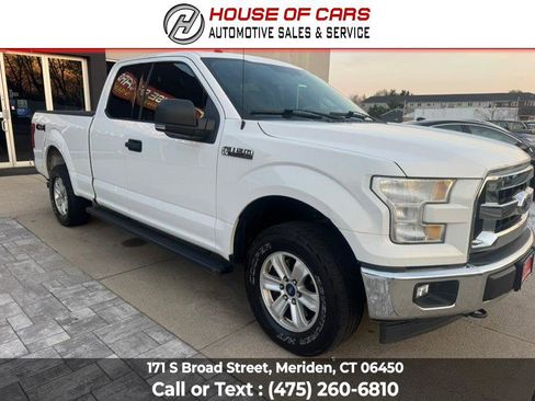 Used 2017 Ford F150 XLT w/ Trailer Tow Package AWD/4WD image 3
