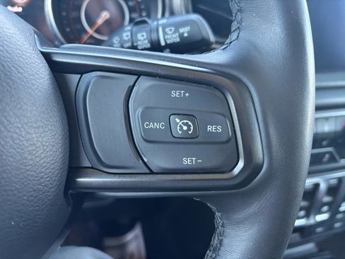 Used 2023 Jeep Wrangler Sport AWD/4WD image 18