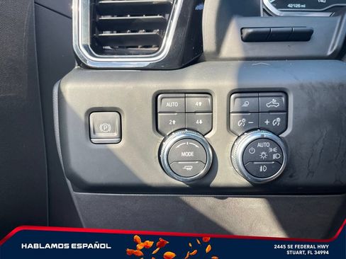 Used 2023 GMC Sierra 1500 Denali w/ Denali Reserve Package AWD/4WD image 19