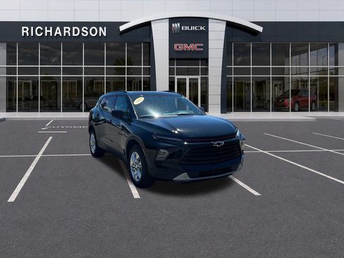 Used 2023 Chevrolet Blazer LT w/ Convenience Package AWD/4WD image 8