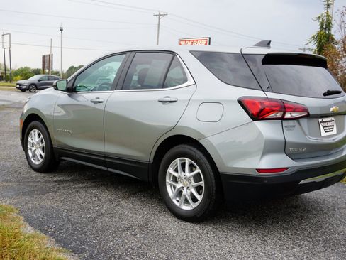 Used 2023 Chevrolet Equinox LT image 18