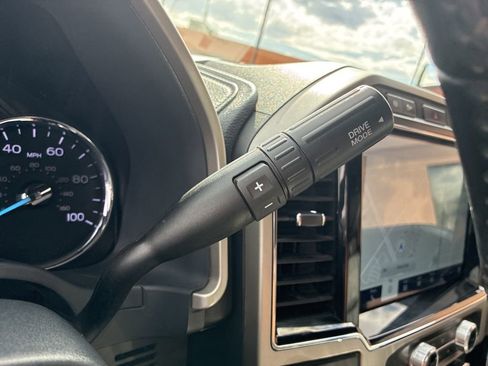Used 2022 Ford F250 Lariat w/ Lariat Value Package AWD/4WD image 36