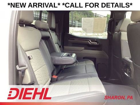Used 2022 Chevrolet Silverado 1500 ZR2 w/ Technology Package AWD/4WD image 31