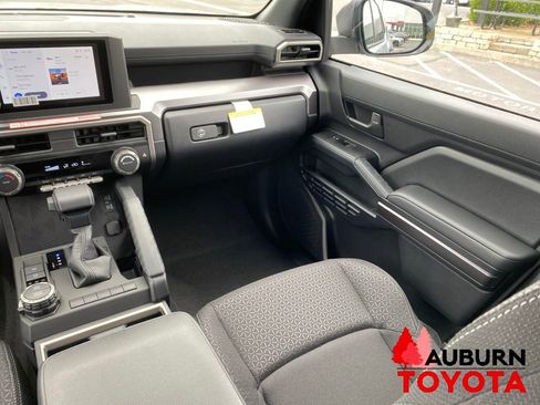 New 2026 Toyota 4Runner SR5 AWD/4WD image 23