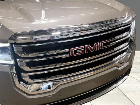 Certified 2023 GMC Acadia SLT AWD/4WD image 22