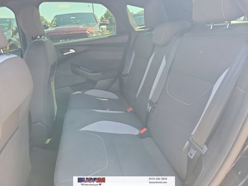 Used 2018 Ford Focus ST FWD image 9