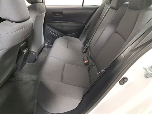 Used 2025 Toyota Corolla LE image 12