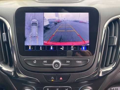 Used 2023 Chevrolet Equinox RS w/ RS Leather Package image 48