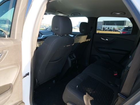 Used 2020 Chevrolet Blazer LT image 15