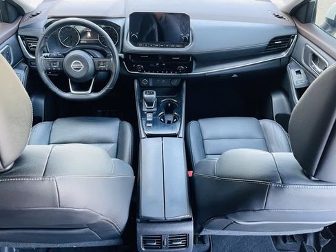 Certified 2021 Nissan Rogue SL w/ Premium Package image 16