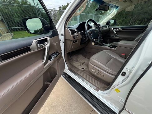 Used 2018 Lexus GX 460 w/ Navigation Package AWD/4WD image 27