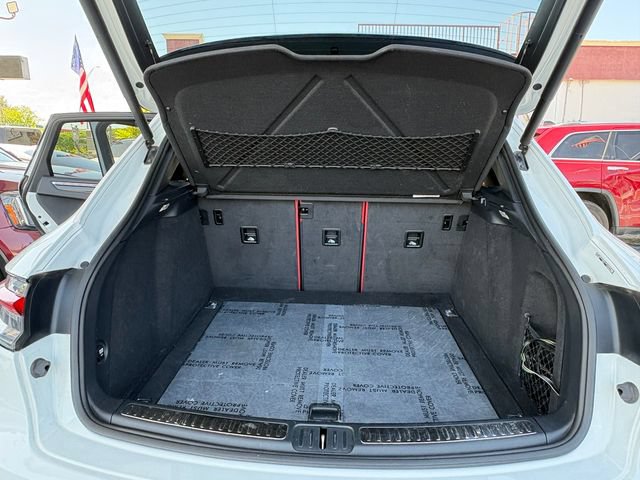 Used 2020 Porsche Macan AWD/4WD image 15