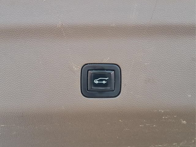 Used 2023 GMC Yukon Denali AWD/4WD image 23