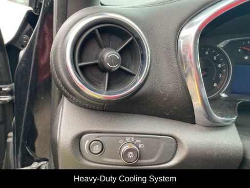 Used 2019 Chevrolet Blazer LT image 14