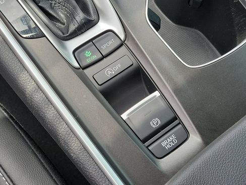 Used 2022 Honda Accord Sport image 28