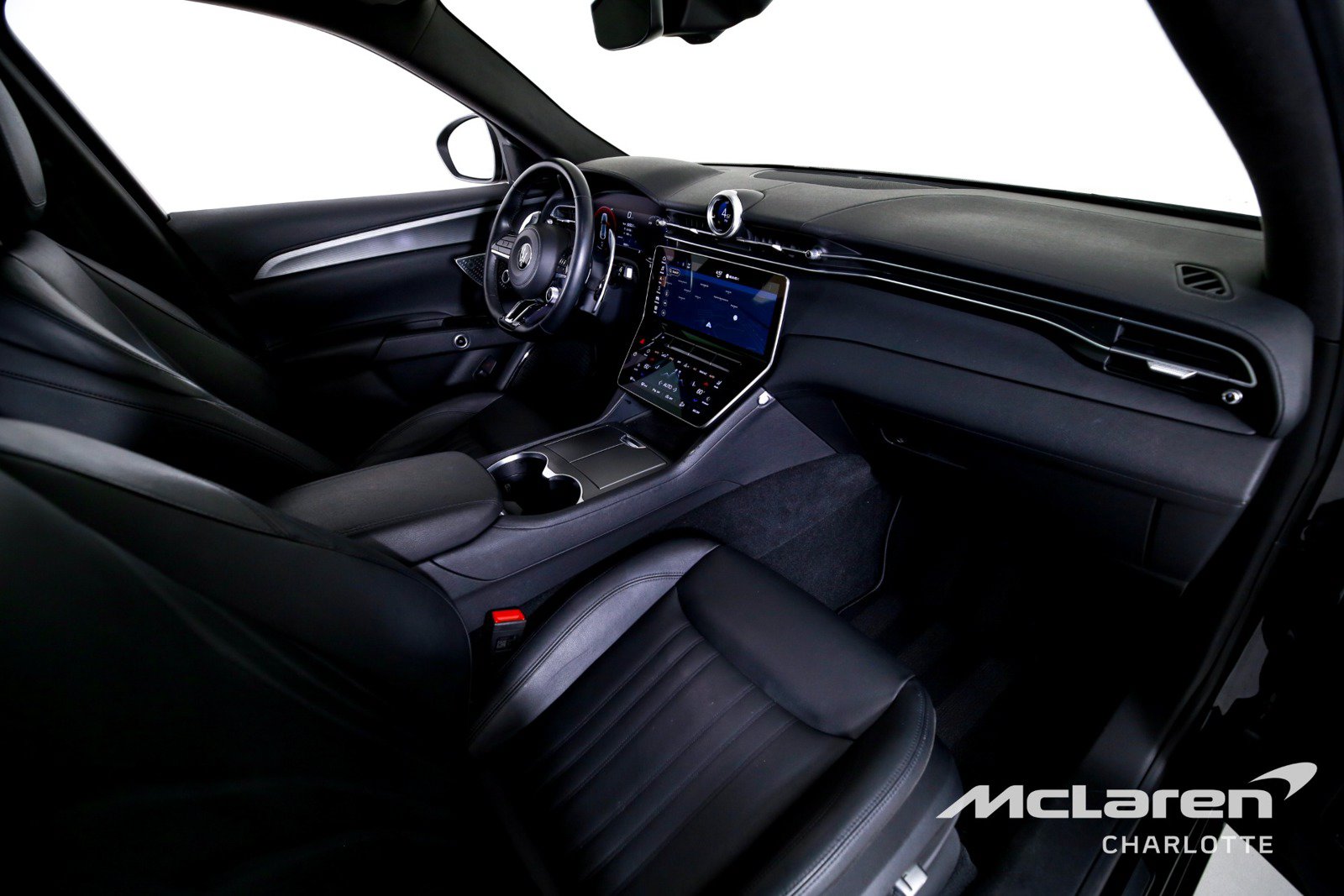 Used 2023 Maserati Grecale GT AWD/4WD image 28