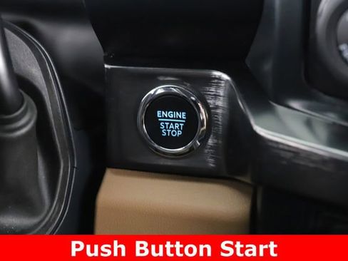 Used 2024 Ford F250 Lariat w/ Lariat Ultimate Package AWD/4WD image 22