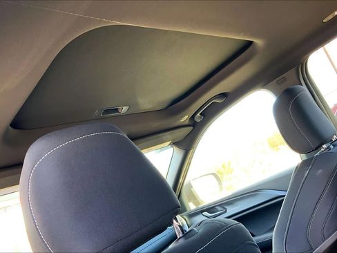 New 2025 Jeep Grand Cherokee L Laredo image 17