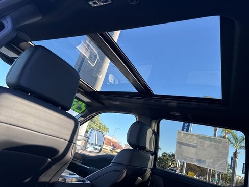 Used 2026 Ford F450 Platinum image 18